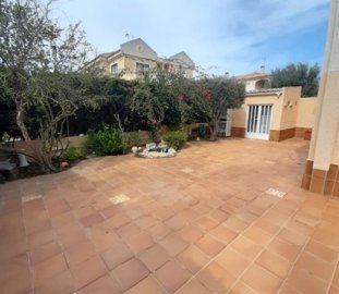 property184621563