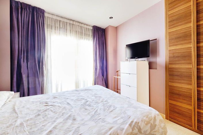 Image No.21-3 Bed Apartment for sale