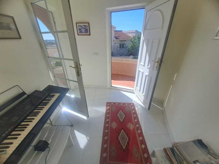 Image No.12-5 Bed Villa for sale