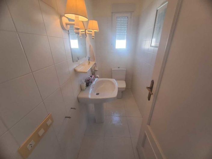 Image No.21-5 Bed Villa for sale