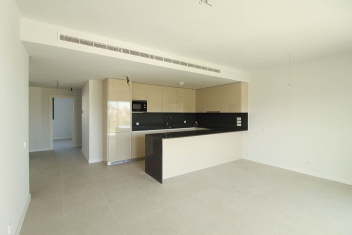 Image No.14-2 Bed Property for sale