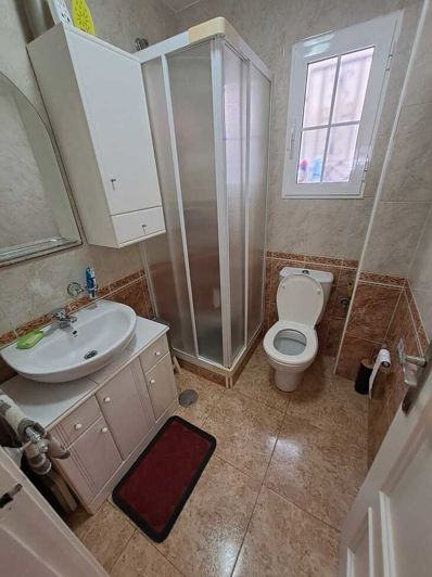 Image No.8-3 Bed Townhouse for sale