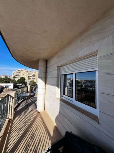 Image No.8-3 Bed Apartment for sale