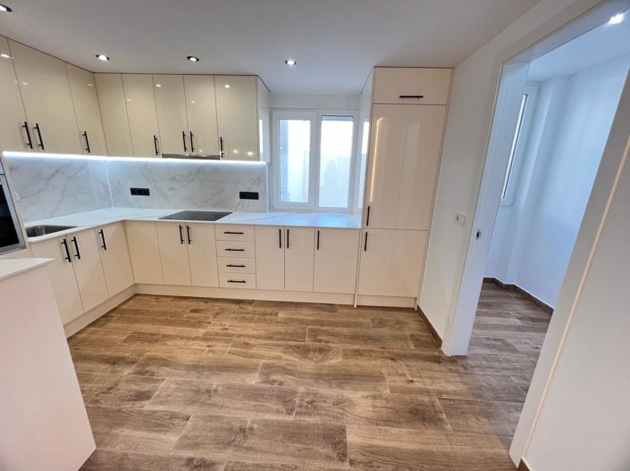 Image No.7-3 Bed Apartment for sale