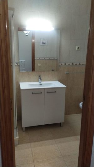 Image No.25-2 Bed Townhouse for sale