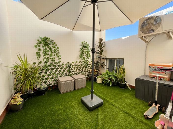 Image No.10-4 Bed Apartment for sale