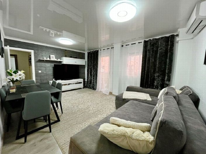Image No.2-4 Bed Apartment for sale