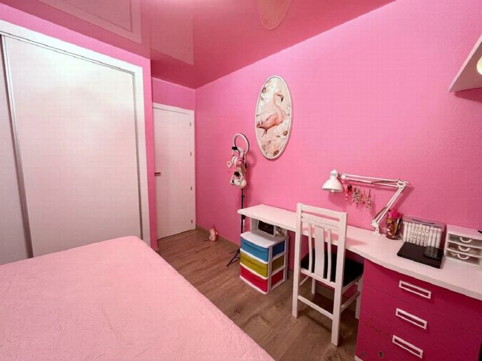 Image No.25-4 Bed Apartment for sale