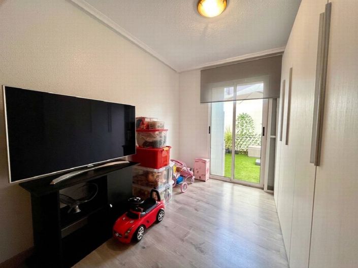 Image No.27-4 Bed Apartment for sale