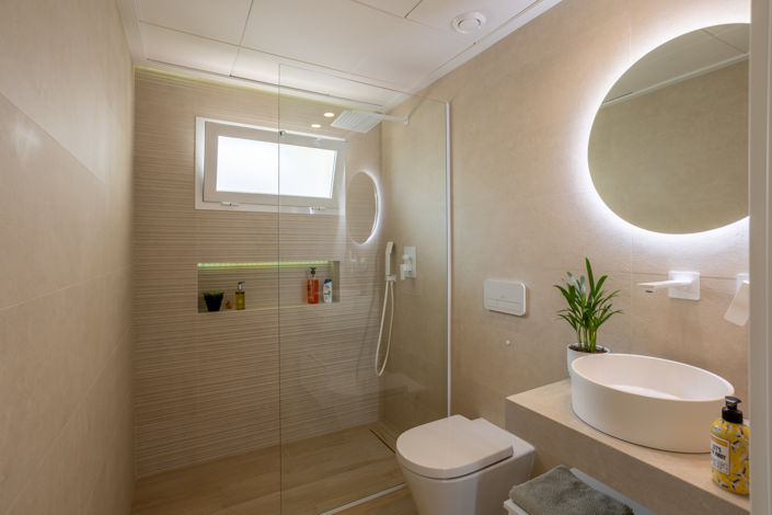 Image No.21-2 Bed Property for sale