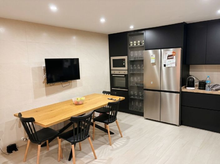 Image No.9-3 Bed Apartment for sale