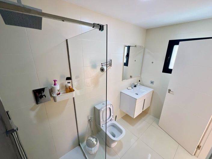 Image No.8-2 Bed Apartment for sale