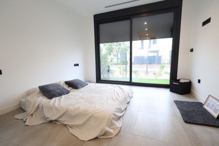 Image No.17-3 Bed Villa for sale