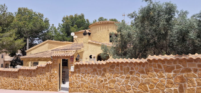 Image No.1-6 Bed Villa for sale
