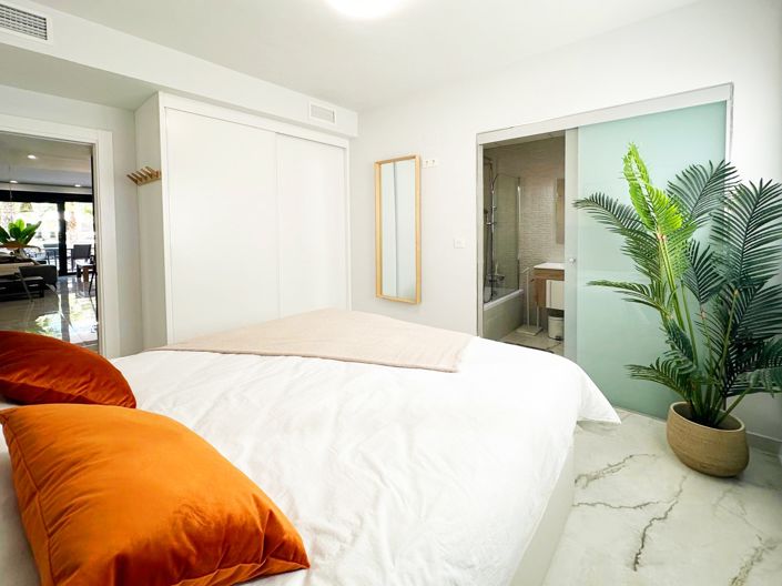 Image No.21-2 Bed Apartment for sale