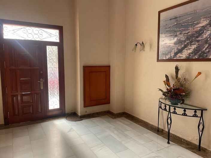 Image No.3-4 Bed Apartment for sale