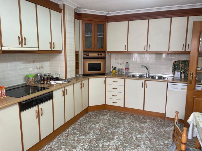 Image No.9-4 Bed Apartment for sale