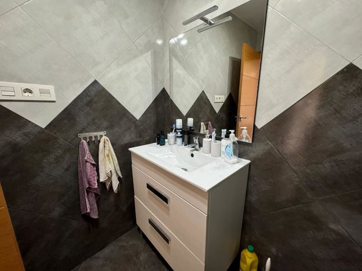 Image No.16-3 Bed Apartment for sale