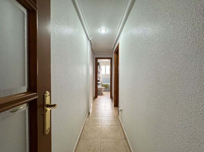 Image No.20-3 Bed Apartment for sale