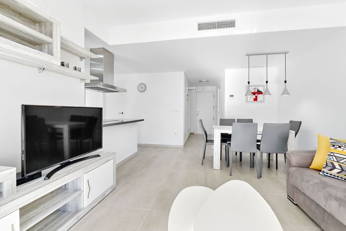 Image No.11-2 Bed House for sale