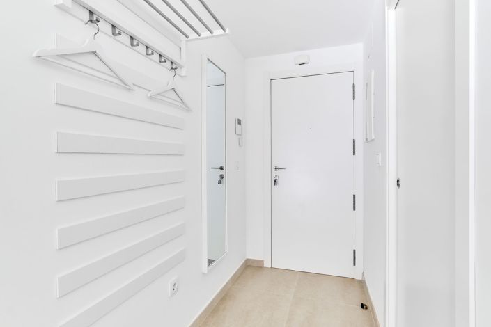 Image No.14-2 Bed House for sale