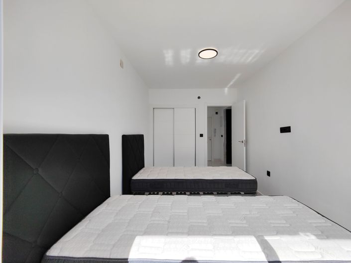 Image No.21-2 Bed Apartment for sale