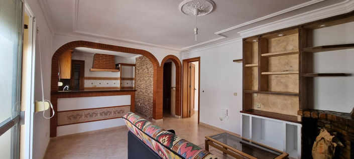 Image No.4-4 Bed Townhouse for sale