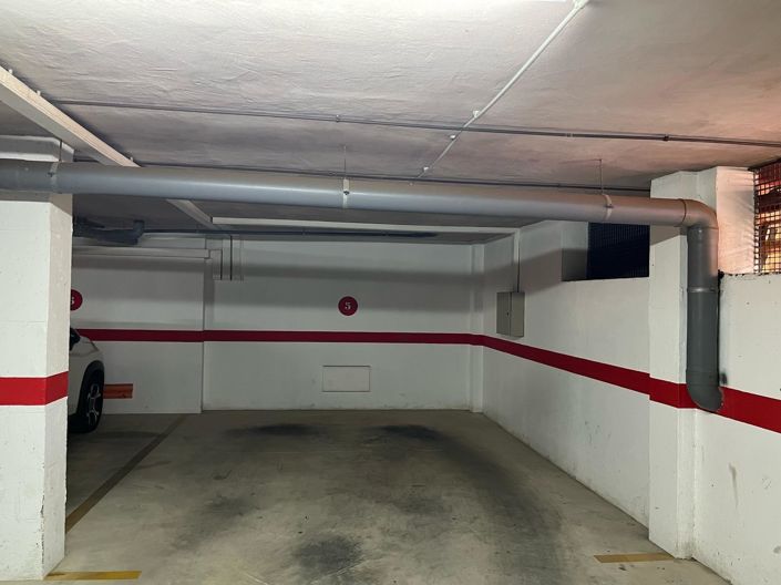 Image No.17-2 Bed Townhouse for sale