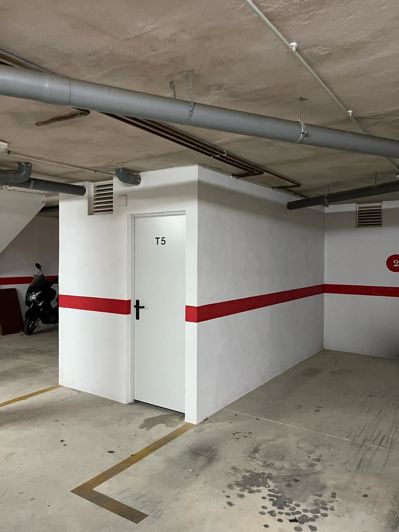 Image No.18-2 Bed Townhouse for sale