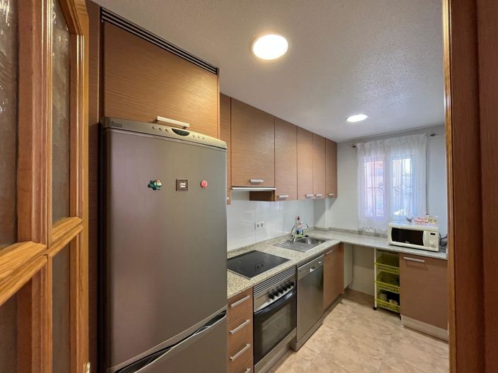 Image No.6-2 Bed Townhouse for sale