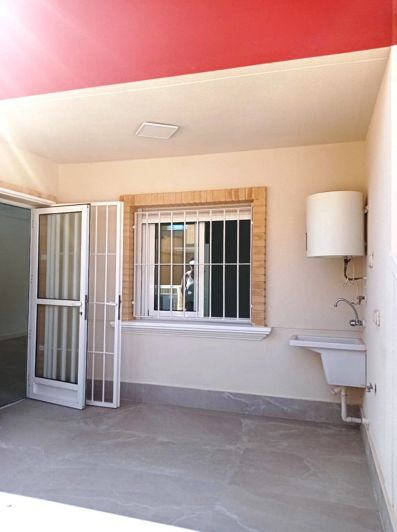 Image No.19-2 Bed Townhouse for sale