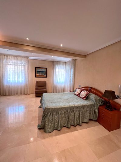 Image No.20-2 Bed Duplex for sale