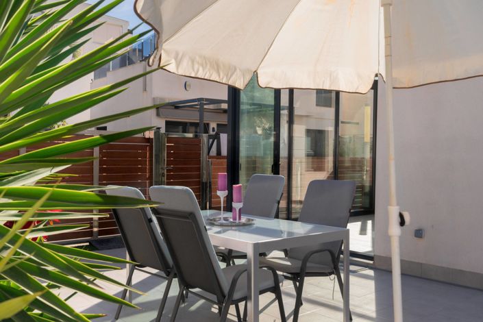 Image No.10-5 Bed Villa for sale