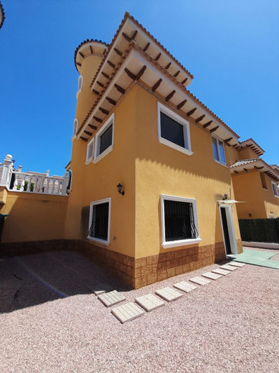 Image No.26-3 Bed Villa for sale