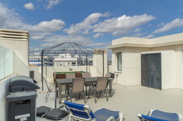 Image No.12-3 Bed Apartment for sale