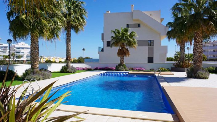 Image No.15-3 Bed Apartment for sale