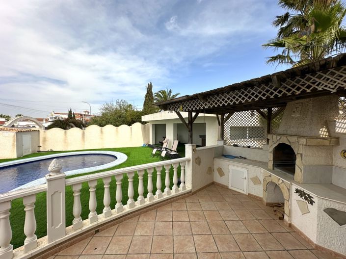 Image No.20-3 Bed Villa for sale
