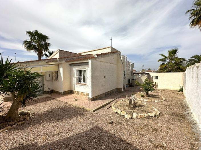 Image No.5-3 Bed Villa for sale