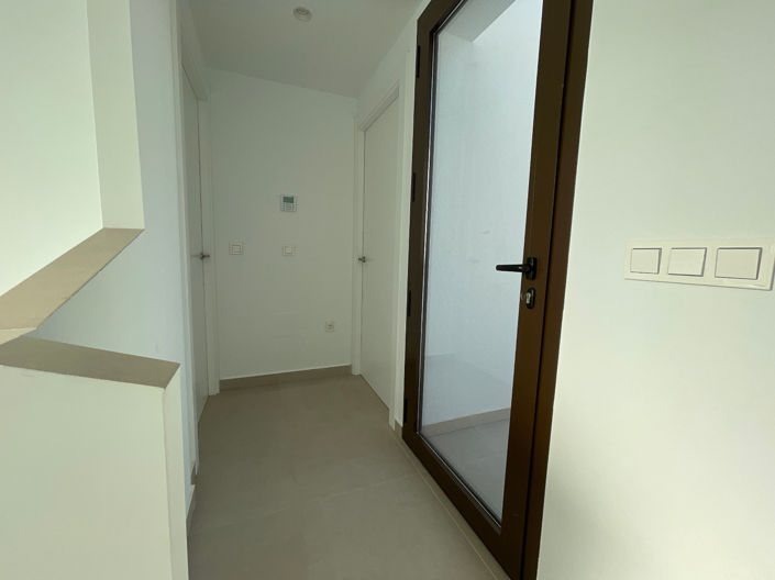 Image No.20-3 Bed Villa for sale