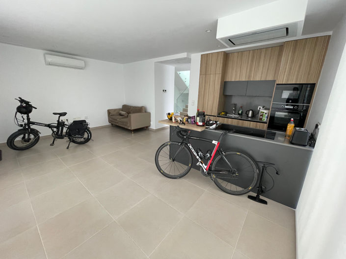 Image No.29-3 Bed Villa for sale