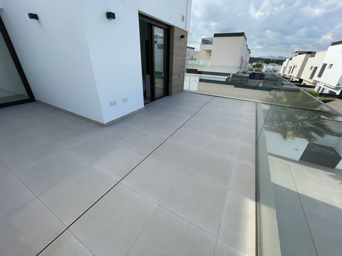 Image No.33-3 Bed Villa for sale