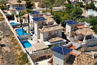 4 Bed Villa for sale