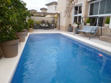 1613-villa-for-sale-in-play-flamenca-1362373-