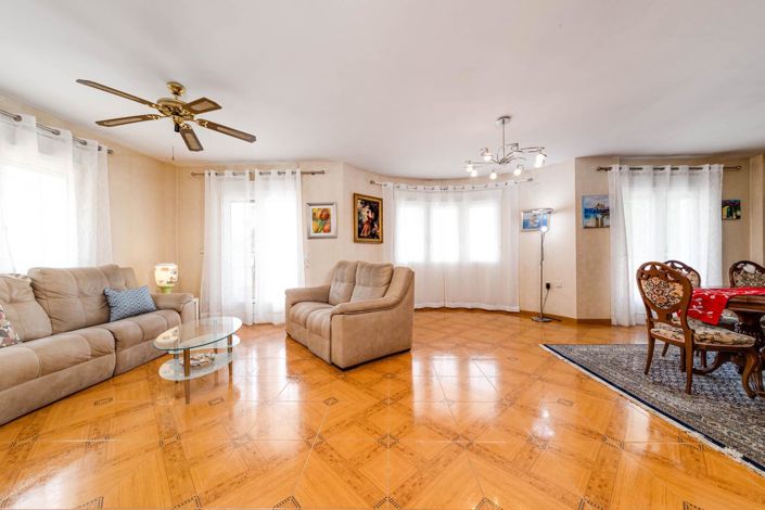 Image No.11-4 Bed Villa for sale