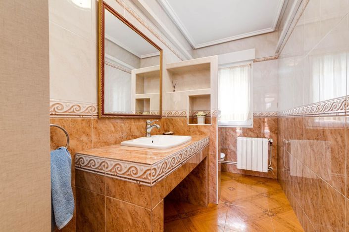 Image No.20-4 Bed Villa for sale