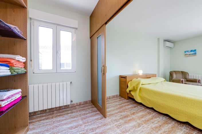 Image No.37-4 Bed Villa for sale