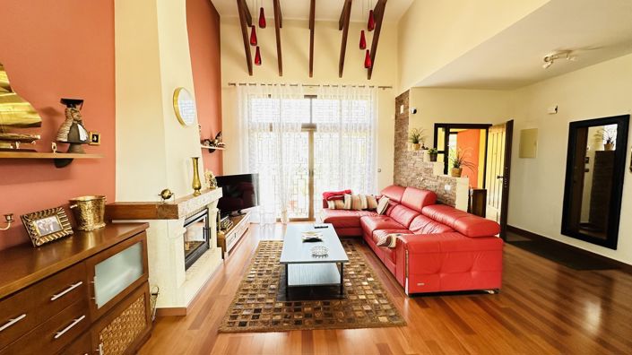 Image No.6-4 Bed Villa for sale