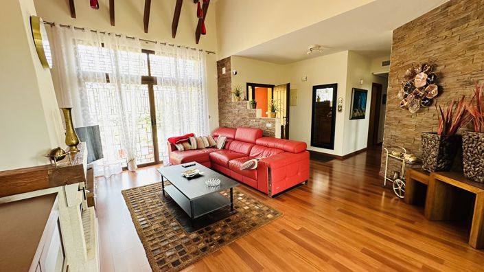 Image No.8-4 Bed Villa for sale