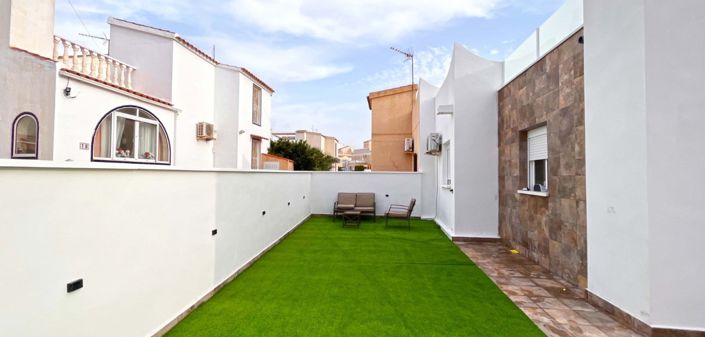 Image No.12-2 Bed Bungalow for sale