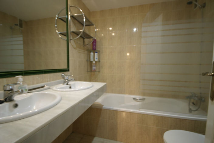 Image No.8-2 Bed Apartment for sale